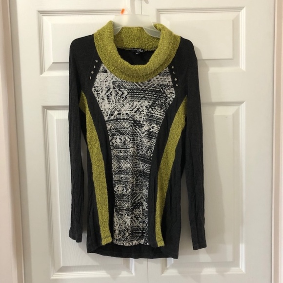 turtle neck sweater small - Picture 2 of 4